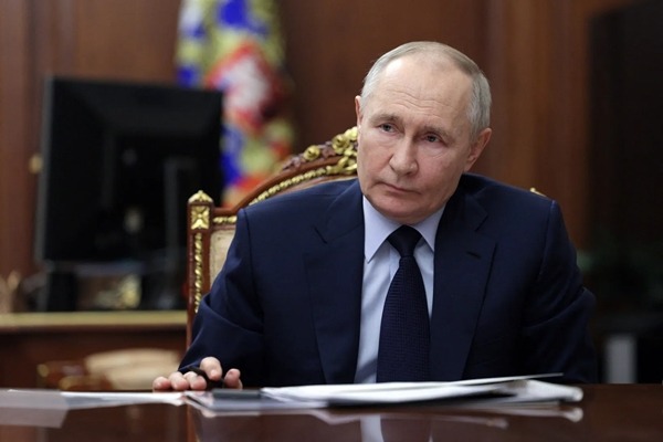 Russian President Vladimir Putin announces world’s first closed fuel cycle nuclear power system by 2030 Russian President Vladimir Putin announces world’s first closed fuel cycle nuclear power system by 2030