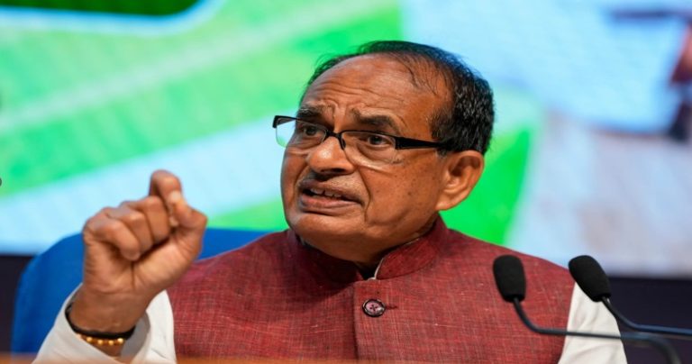Agriculture Minister Shivraj Singh Chouhan Approves Procurement of Pulses, Oilseeds in UP and Gujarat