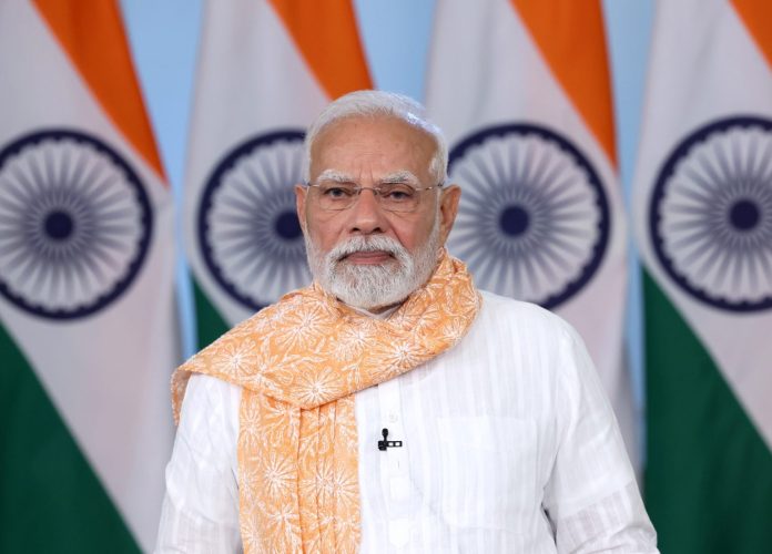 पीएम मोदी ने दीपावली के अवसर पर देशवासियों को बधाई दी