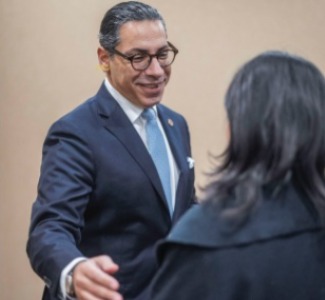 साइप्रस के विदेश मंत्री कॉन्स्टेंटिनोस कोम्बोस 3 दिवसीय भारत यात्रा पर, आज नई दिल्ली पहुंचेंगे साइप्रस के विदेश मंत्री कॉन्स्टेंटिनोस कोम्बोस 3 दिवसीय भारत यात्रा पर, आज नई दिल्ली पहुंचेंगे