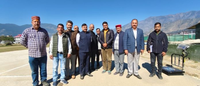 जम्मू-कश्मीर : नागर विमानन मंत्रालय और एएआई की टीम ने उड़ान योजना के तहत किश्तवाड़ हवाई अड्डे के विस्तार प्रस्ताव की समीक्षा की जम्मू-कश्मीर : नागर विमानन मंत्रालय और एएआई की टीम ने उड़ान योजना के तहत किश्तवाड़ हवाई अड्डे के विस्तार प्रस्ताव की समीक्षा की