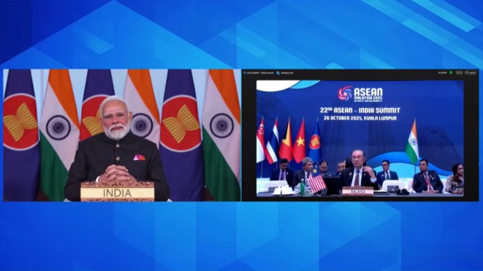 21वीं सदी भारत और आसियान की सदी है : पीएम मोदी 21वीं सदी भारत और आसियान की सदी है : पीएम मोदी