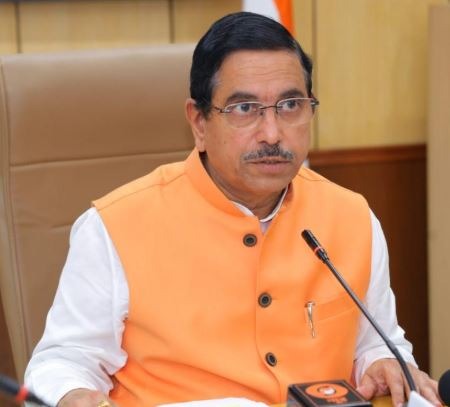 भारत का सौर ऊर्जा उत्पादन मॉडल दुनिया में सबसे सफल है : ऊर्जा मंत्री प्रह्लाद जोशी भारत का सौर ऊर्जा उत्पादन मॉडल दुनिया में सबसे सफल है : ऊर्जा मंत्री प्रह्लाद जोशी