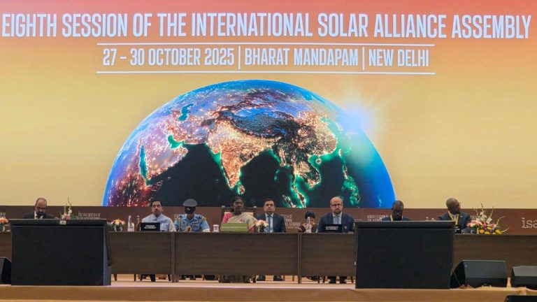 आईएसए सभा के 8वें सत्र को राष्ट्रपति द्रौपदी मुर्मु ने किया संबोधित, 124 देश और 40 से अधिक मंत्री हुए शामिल