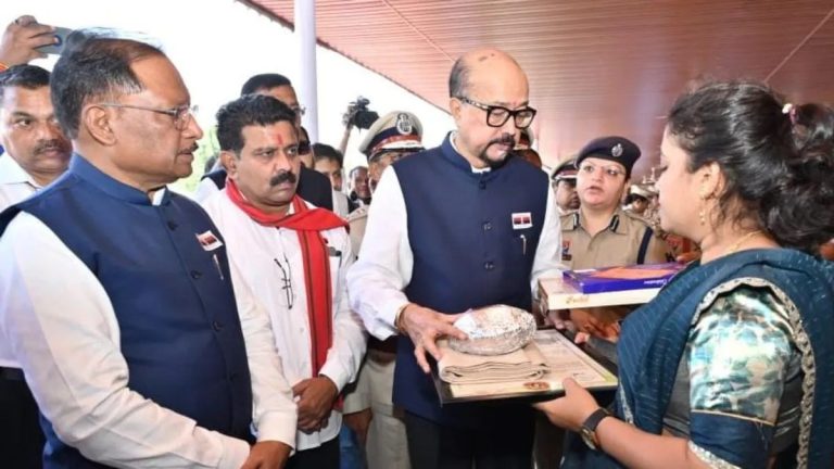रायपुर: “पुलिस जवानों की निष्ठा और अनुशासन से ही शांति, सुरक्षा और विश्वास का वातावरण संभव” – सीएम विष्णु साय