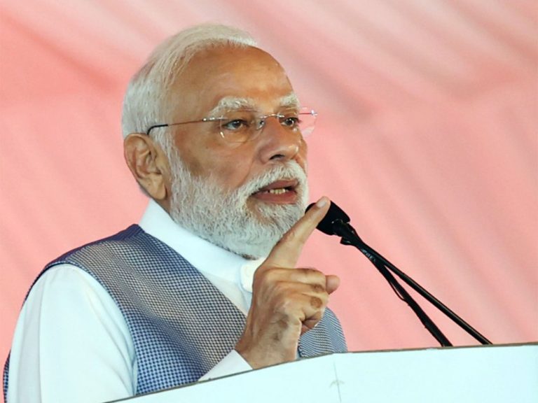 आंध्र प्रदेश के कुरनूल जिले में बस हादसे में हुई मौतों पर पीएम नरेंद्र मोदी ने दुख व्यक्त किया