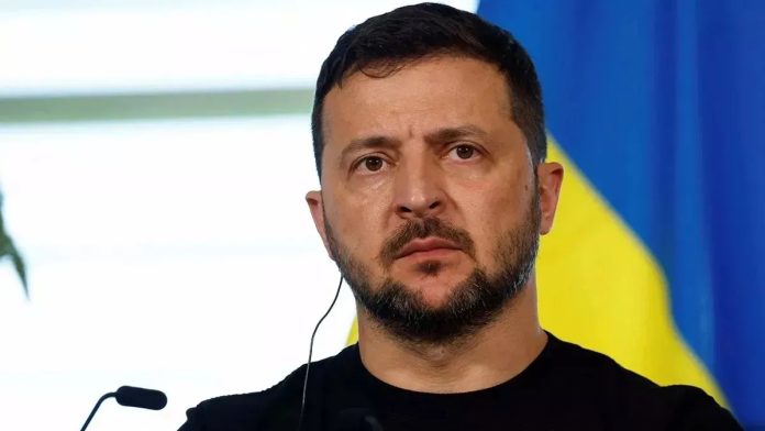 यूक्रेन के राष्ट्रपति वोलोदिमीर जेलेंस्की के खास आंद्री यरमक ने दिया इस्तीफा यूक्रेन के राष्ट्रपति वोलोदिमीर जेलेंस्की के खास आंद्री यरमक ने दिया इस्तीफा