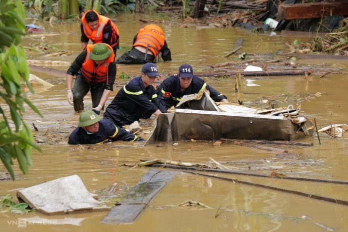 वियतनाम में बारिश से तबाही, अब तक 35 लोगों की मौत की खबर