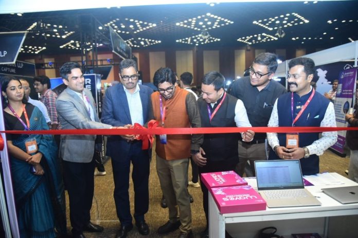 सूचना और प्रसारण सचिव ने आज हैदराबाद में इंडिया जॉय 2025 में वेव्‍स बाजार का किया उद्घाटन