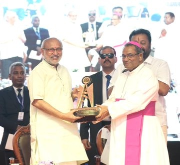 उपराष्ट्रपति सी. पी. राधाकृष्णन ने केरल में फातिमा माता राष्ट्रीय महाविद्यालय के हीरक जयंती समारोह का किया उद्घाटन उपराष्ट्रपति सी. पी. राधाकृष्णन ने केरल में फातिमा माता राष्ट्रीय महाविद्यालय के हीरक जयंती समारोह का किया उद्घाटन