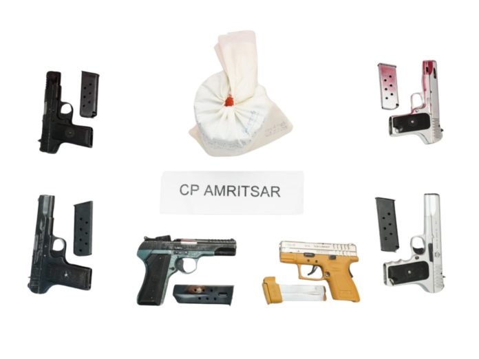 पंजाब पुलिस ने पाकिस्तान से जुड़े हथियार और ड्रग नेटवर्क का भंडाफोड़ किया, 5 गिरफ्तार पंजाब पुलिस ने पाकिस्तान से जुड़े हथियार और ड्रग नेटवर्क का भंडाफोड़ किया, 5 गिरफ्तार