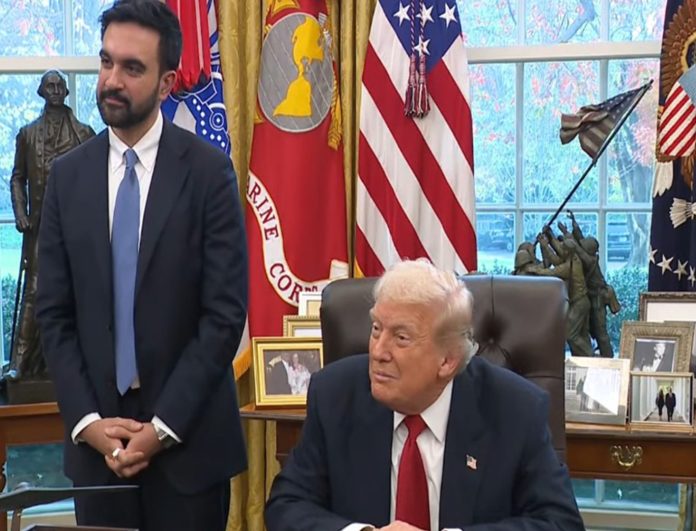 अमेरिका : राष्ट्रपति डोनाल्ड ट्रंप ने व्हाइट हाउस में न्यूयॉर्क शहर के नवनिर्वाचित मेयर जोहरान ममदानी से की मुलाकात अमेरिका : राष्ट्रपति डोनाल्ड ट्रंप ने व्हाइट हाउस में न्यूयॉर्क शहर के नवनिर्वाचित मेयर जोहरान ममदानी से की मुलाकात