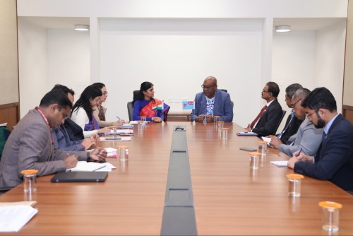 केंद्रीय स्वास्थ्य राज्य मंत्री अनुप्रिया पटेल ने फिजी और श्रीलंका के स्वास्थ्य मंत्री के साथ बैठक की केंद्रीय स्वास्थ्य राज्य मंत्री अनुप्रिया पटेल ने फिजी और श्रीलंका के स्वास्थ्य मंत्री के साथ बैठक की