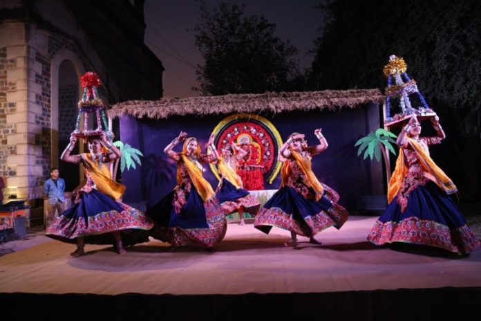 भारत ने नई दिल्ली में अमूर्त सांस्कृतिक विरासत की सुरक्षा के लिए यूनेस्को की अंतर-सरकारी समिति के 20वें सत्र की मेजबानी की भारत ने नई दिल्ली में अमूर्त सांस्कृतिक विरासत की सुरक्षा के लिए यूनेस्को की अंतर-सरकारी समिति के 20वें सत्र की मेजबानी की