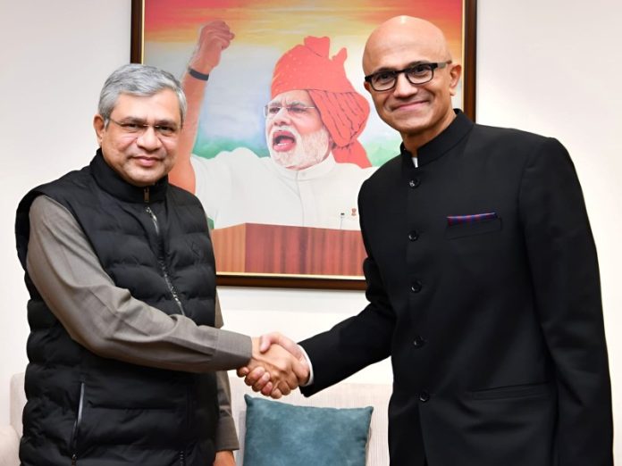 केंद्रीय मंत्री अश्विनी वैष्णव ने माइक्रोसॉफ्ट के सीईओ सत्या नडेला के साथ एआई और तकनीकी सहयोग पर चर्चा की
