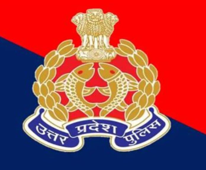 नोएडा पुलिस ने फर्जी नौकरी रैकेट का किया भंडाफोड़, बेरोजगार युवाओं को ठगने के आरोप में मास्टरमाइंड गिरफ्तार नोएडा पुलिस ने फर्जी नौकरी रैकेट का किया भंडाफोड़, बेरोजगार युवाओं को ठगने के आरोप में मास्टरमाइंड गिरफ्तार