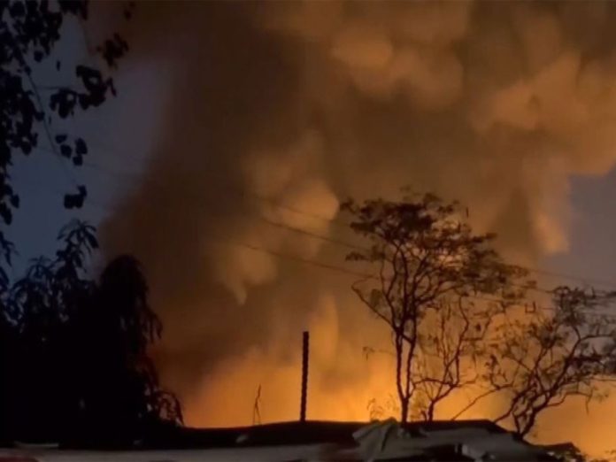 महाराष्ट्र: नवी मुंबई में एक केमिकल कंपनी में लगी भीषण आग