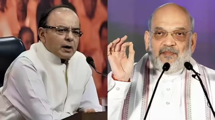 केंद्रीय गृह मंत्री अमित शाह ने पूर्व वित्तमंत्री अरुण जेटली की जयंती पर उन्हें श्रद्धांजलि अर्पित की