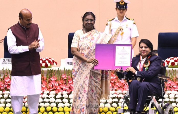राष्ट्रपति मुर्मू ने वर्ष 2025 के लिए राष्ट्रीय दिव्यांगजन सशक्तिकरण हेतु पुरस्कार किए प्रदान