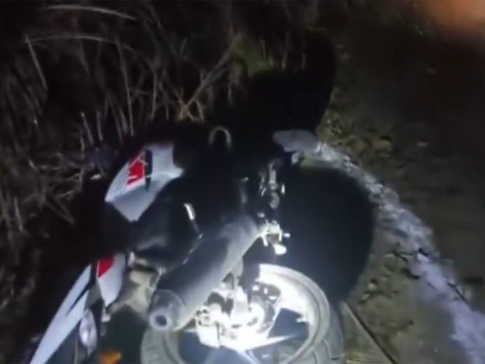 उप्र : रायबरेली में गोलीबारी के बाद पुलिस ने 4 लोगों को किया गिरफ्तार उप्र : रायबरेली में गोलीबारी के बाद पुलिस ने 4 लोगों को किया गिरफ्तार