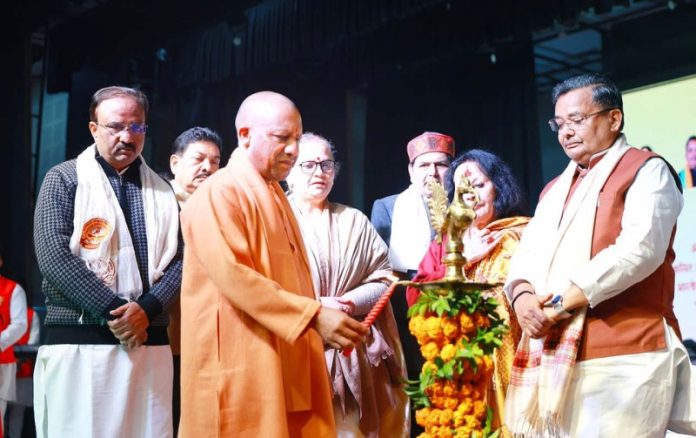 उप्र : सीएम योगी ने भातखंडे संस्कृति विश्वविद्यालय शताब्दी समारोह का किया उद्घाटन उप्र : सीएम योगी ने भातखंडे संस्कृति विश्वविद्यालय शताब्दी समारोह का किया उद्घाटन