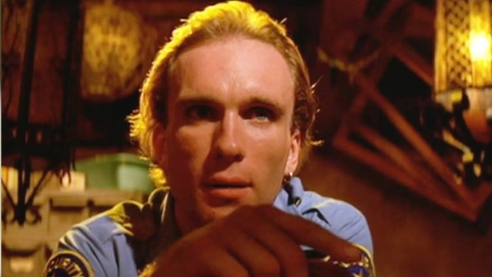 'द मास्क' एक्टर पीटर ग्रीन का हुआ निधन, अपार्टमेंट में मिला शव 'द मास्क' एक्टर पीटर ग्रीन का हुआ निधन, अपार्टमेंट में मिला शव