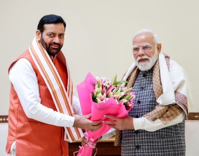 हरियाणा के मुख्यमंत्री नायब सिंह सैनी ने पीएम मोदी से की मुलाकात हरियाणा के मुख्यमंत्री नायब सिंह सैनी ने पीएम मोदी से की मुलाकात
