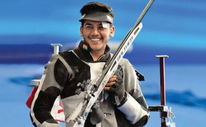 ऐश्वर्य प्रताप सिंह तोमर ने आईएसएसएफ विश्व कप फाइनल में 50 मीटर राइफल थ्री-पोजीशन में जीता रजत पदक ऐश्वर्य प्रताप सिंह तोमर ने आईएसएसएफ विश्व कप फाइनल में 50 मीटर राइफल थ्री-पोजीशन में जीता रजत पदक