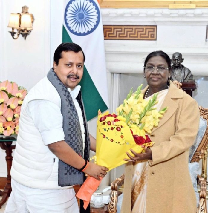 BJP National Working President Nitin Nabin pays courtesy visit to President Murmu