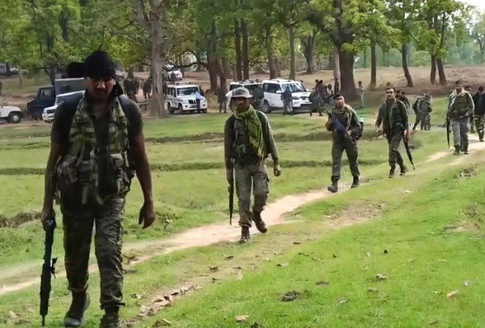 छत्तीसगढ़ : बीजापुर जिले में सुरक्षा बलों के साथ मुठभेड़ में 6 माओवादी मारे गए