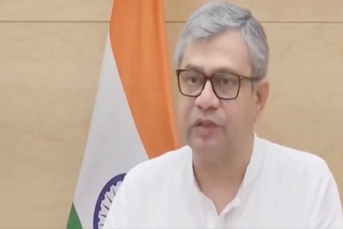 भारत 2035 तक शीर्ष चार सेमीकंडक्टर विनिर्माण देशों में शामिल होगा : केंद्रीय मंत्री अश्विनी वैष्णव