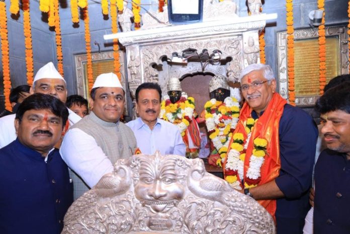 केंद्रीय मंत्री गजेन्द्र सिंह शेखावत ने त्र्यंबकेश्वर में प्रशासनिक भवन और दर्शन कतार मंडप का किया उद्घाटन