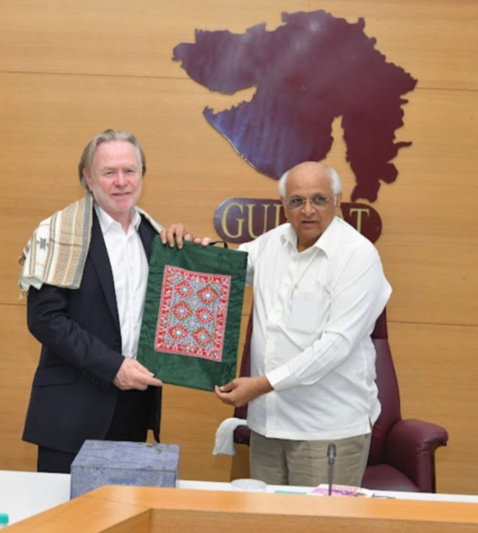 भारत में ऑस्ट्रेलिया के उच्चायुक्त ने गांधीनगर में गुजरात के मुख्यमंत्री भूपेन्द्र पटेल से की मुलाकात