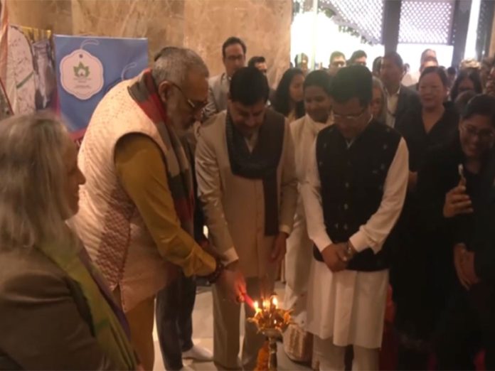 केंद्रीय मंत्री गिरिराज सिंह, मध्य प्रदेश के सीएम मोहन यादव गुवाहाटी में राष्ट्रीय कपड़ा मंत्रियों के सम्मेलन 2026 में हुए शामिल