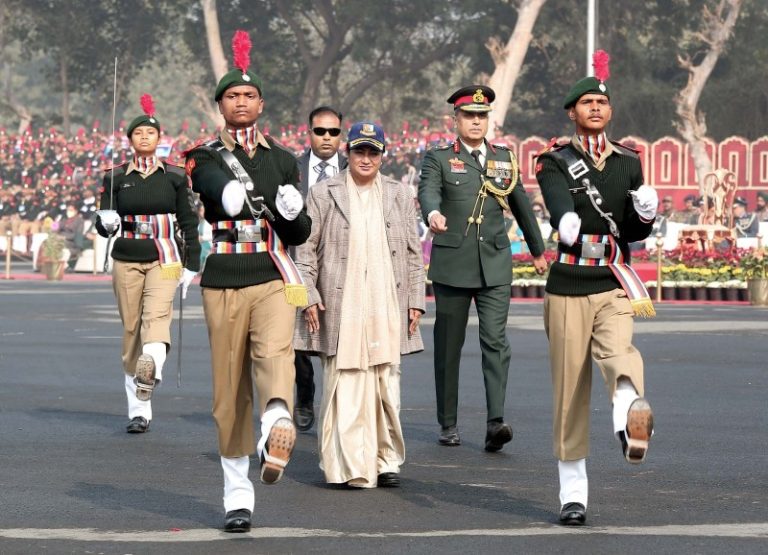 दिल्ली की सीएम रेखा गुप्ता ने एनसीसी गणतंत्र दिवस शिविर 2026 का किया दौरा