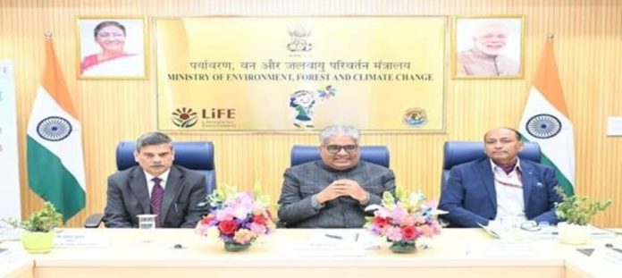 केंद्रीय मंत्री भूपेंद्र यादव ने पर्यावरण, वन और जलवायु परिवर्तन मंत्रालय की हिंदी सलाहकार समिति बैठक की दिल्ली में अध्यक्षता की केंद्रीय मंत्री भूपेंद्र यादव ने पर्यावरण, वन और जलवायु परिवर्तन मंत्रालय की हिंदी सलाहकार समिति बैठक की दिल्ली में अध्यक्षता की