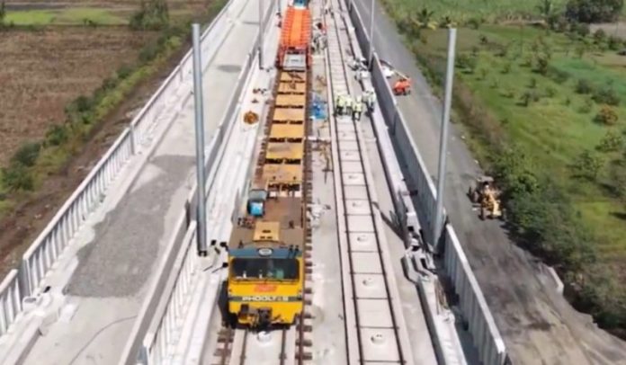 मुंबई-अहमदाबाद बुलेट ट्रेन प्रोजेक्‍ट लगातार प्रगति कर रहा है : रेल मंत्री अश्विनी वैष्‍णव