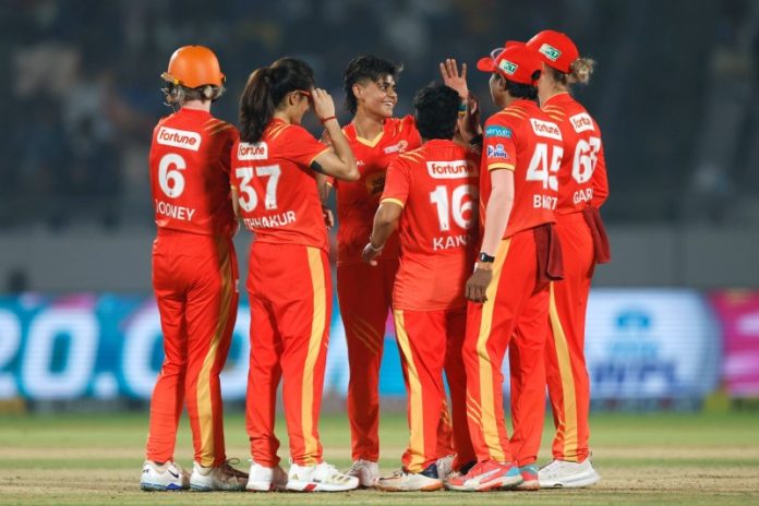 WPL 2026 : गुजरात जायंट्स ने यूपी वॉरियर्स को 45 रन से हराया WPL 2026 : गुजरात जायंट्स ने यूपी वॉरियर्स को 45 रन से हराया