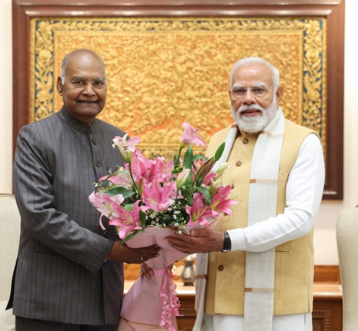 पीएम मोदी ने पूर्व राष्ट्रपति राम नाथ कोविंद से ‘सेवा तीर्थ’ में की मुलाकात पीएम मोदी ने पूर्व राष्ट्रपति राम नाथ कोविंद से ‘सेवा तीर्थ’ में की मुलाकात