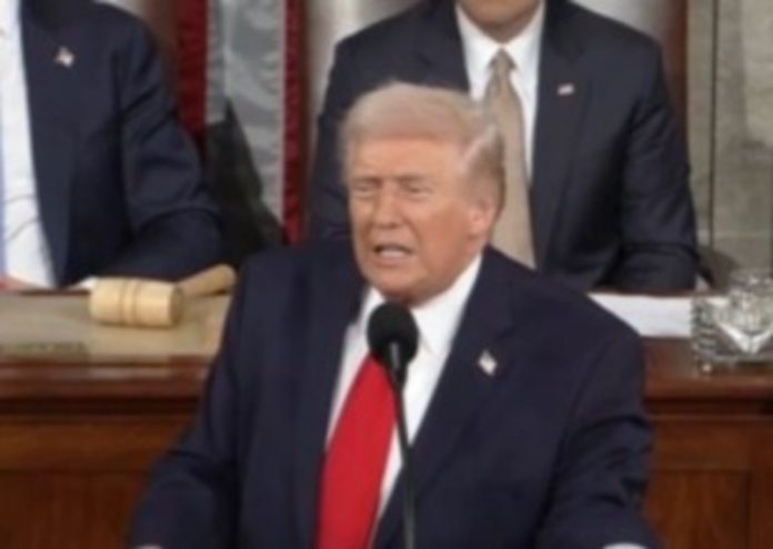 अमेरिका फिर से मजबूत हुआ है और पहले से कहीं अधिक समृद्ध और शक्तिशाली है : अमेरिकी राष्ट्रपति डोनाल्ड ट्रंप