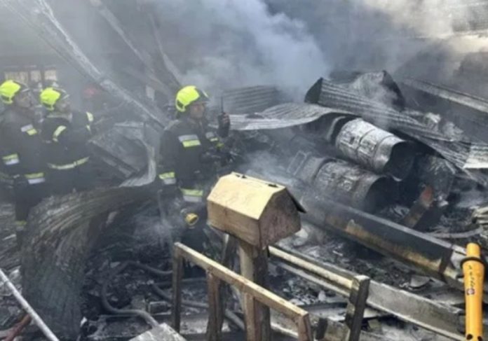 ईरान : खोमेनी शहर के बाजार में सेना का हेलीकॉप्टर हुआ दुर्घटनाग्रस्त, 4 की मौत की खबर