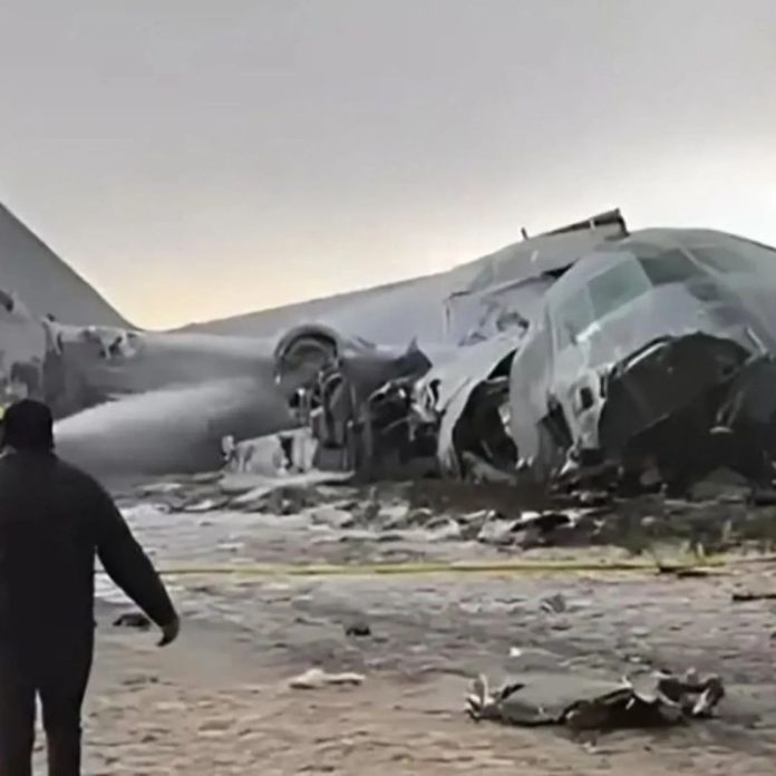 बोलिविया : राजधानी सूक्रे के पास मालवाहक विमान के दुर्घटनाग्रस्त होने से 15 लोगों की मौत की खबर बोलिविया : राजधानी सूक्रे के पास मालवाहक विमान के दुर्घटनाग्रस्त होने से 15 लोगों की मौत की खबर