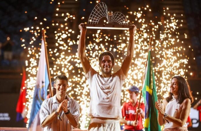 रियो ओपन टेनिस : अर्जेंटीना के टोमास मार्टिन एचवेरी ने चिली के एलेजांद्रो तबिलो को हराया