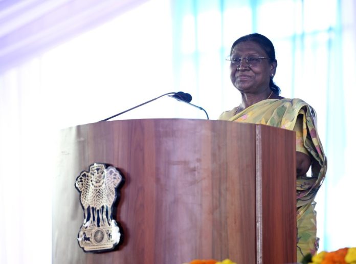 राष्ट्रपति मुर्मू ने जमशेदपुर में श्री जगन्नाथ मंदिर के भूमि पूजन समारोह में लिया भाग राष्ट्रपति मुर्मू ने जमशेदपुर में श्री जगन्नाथ मंदिर के भूमि पूजन समारोह में लिया भाग