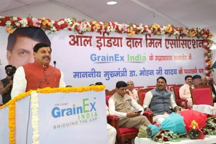 राज्य सरकार किसान, उद्योग और व्यापार को साथ लेकर तैयार कर रही है विकास का नया मॉडल : सीएम डॉ. मोहन यादव