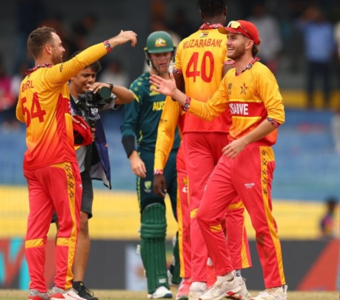 आईसीसी टी20 वर्ल्ड कप 2026 : जिम्बाब्वे ने किया उलटफेर, ऑस्ट्रेलिया को 23 रन से हराया आईसीसी टी20 वर्ल्ड कप 2026 : जिम्बाब्वे ने किया उलटफेर, ऑस्ट्रेलिया को 23 रन से हराया
