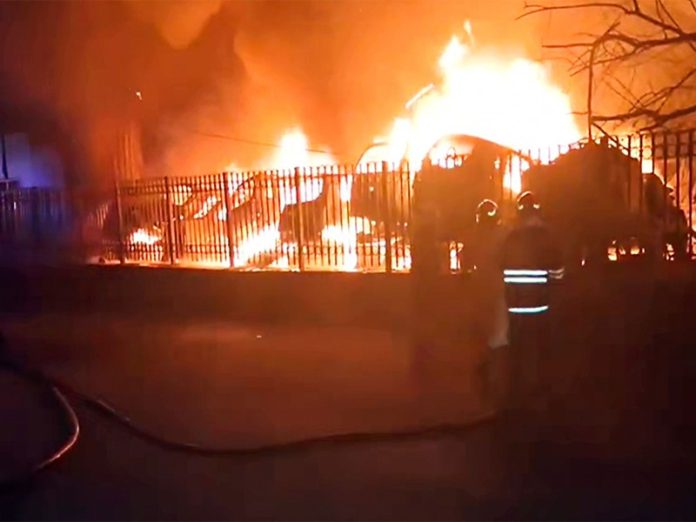 दिल्ली : विकास पुरी में बस में आग लगने से एक व्यक्ति झुलसकर मृत पाया गया