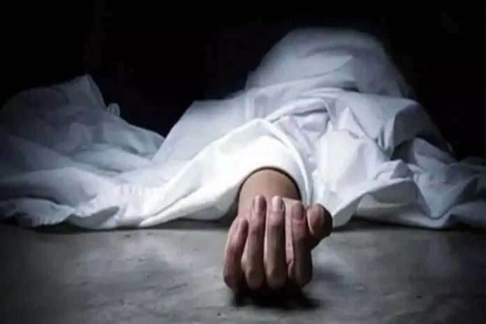 मप्र : ग्वालियर में कलश यात्रा के दौरान एक बुजुर्ग महिला की मौत और 7 के घायल होने की खबर मप्र : ग्वालियर में कलश यात्रा के दौरान एक बुजुर्ग महिला की मौत और 7 के घायल होने की खबर