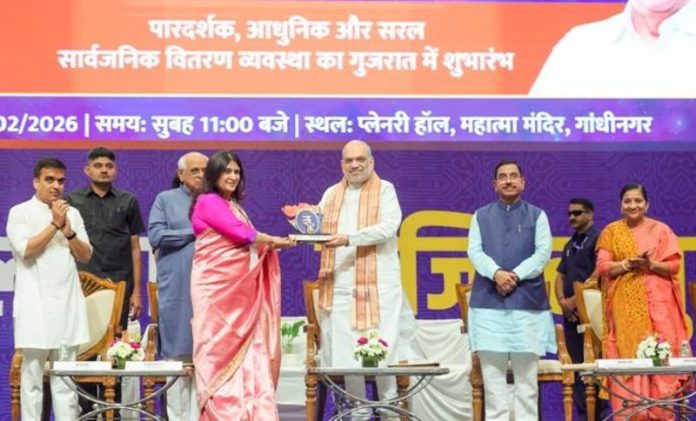 गुजरात : केन्द्रीय गृह मंत्री अमित शाह ने गांधीनगर में सीबीडीसी आधारित सार्वजनिक वितरण व्यवस्था (पीडीएस) का शुभारंभ किया