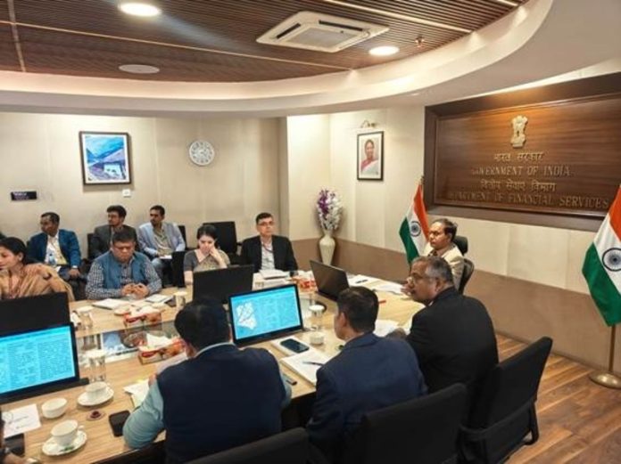 वित्तीय सेवाएं विभाग के सचिव ने वित्तीय समावेश 2.0 के लिए रूपरेखा तैयार करने संबंधी बैठक की अध्यक्षता की